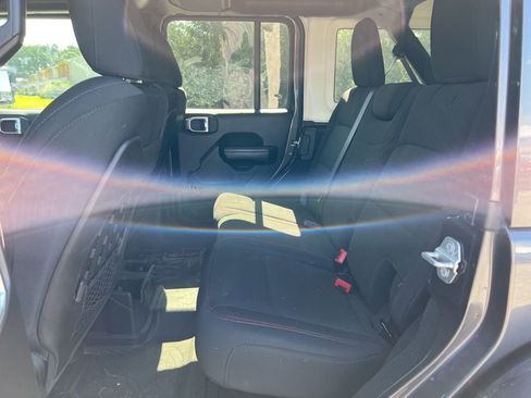 Certified 2018 Jeep Wrangler Unlimited Rubicon image 14