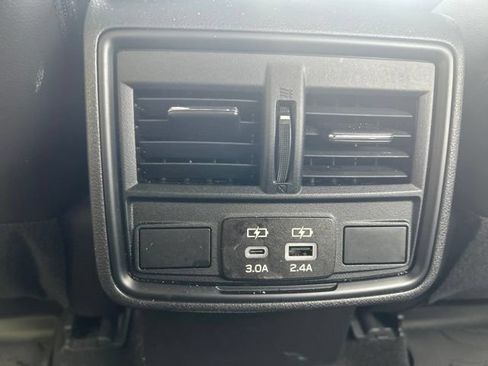 Used 2026 Subaru Forester Premium AWD/4WD image 18