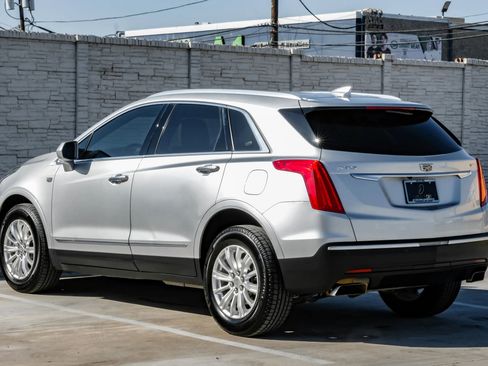 Used 2018 Cadillac XT5 Sport Utility 4D image 10