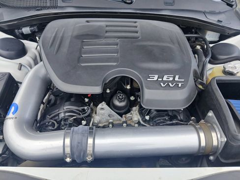 Used 2019 Dodge Charger SXT RWD image 23