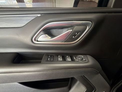 Certified 2023 GMC Yukon XL SLT image 13