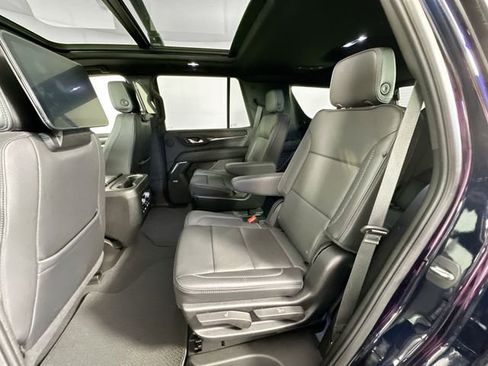 Used 2023 GMC Yukon Denali w/ Advanced Technology Package AWD/4WD image 28