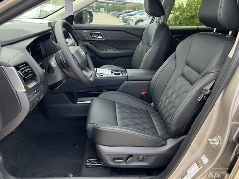 New 2026 Nissan Rogue Platinum w/ Platinum Premium Package AWD/4WD image 12
