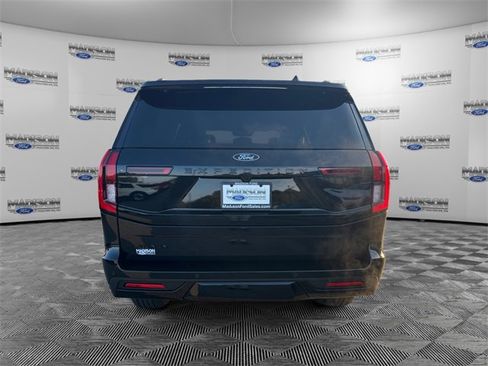 New 2025 Ford Expedition Max Platinum w/ Stealth Appearance Package image 4