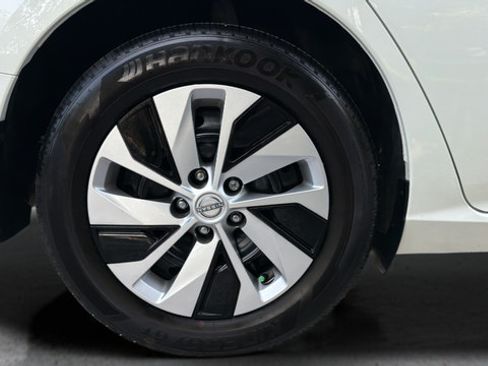 Certified 2025 Nissan Altima 2.5 S FWD image 13