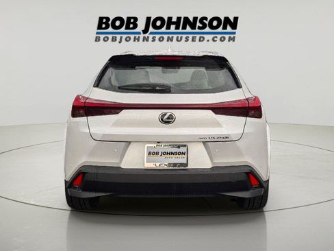 Used 2024 Lexus UX 250h AWD w/ Premium Package image 5