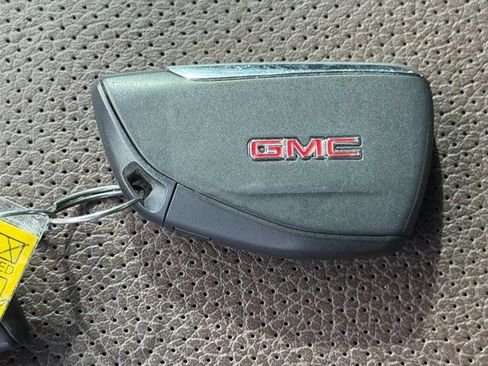 Used 2025 GMC Sierra 1500 Denali AWD/4WD image 28