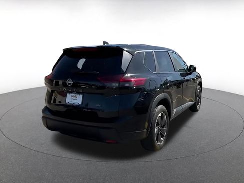 Used 2025 Nissan Rogue SV image 14