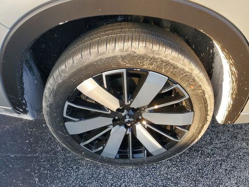 New 2026 Mitsubishi Outlander SEL image 8