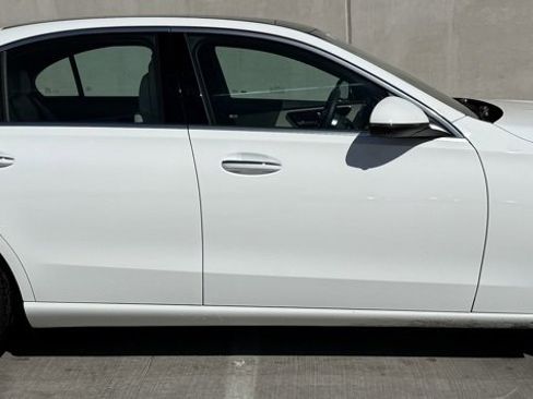 Used 2025 Mercedes-Benz C 300 Sedan image 3