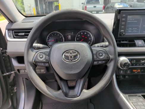 Used 2019 Toyota RAV4 XLE w/ Convenience Package AWD/4WD image 12