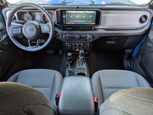 Used 2024 Jeep Wrangler Sport S image 23