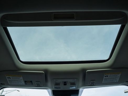 Used 2022 Ford Maverick Lariat w/ Lariat Luxury Package image 35