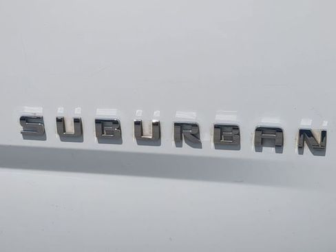 Used 2017 Chevrolet Suburban LT AWD/4WD image 13