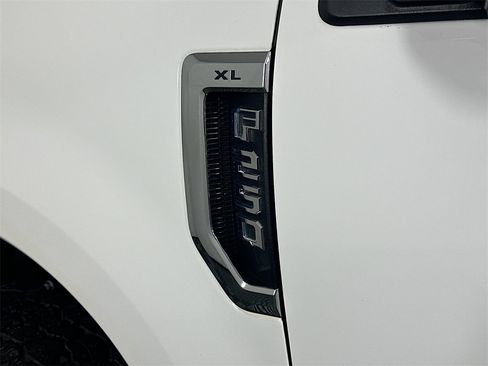 Used 2021 Ford F250 XL w/ Power Equipment Group image 28