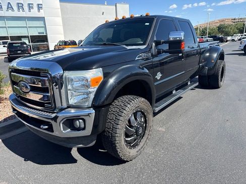 Used 2011 Ford F450 Lariat w/ Lariat Ultimate Pkg AWD/4WD image 2