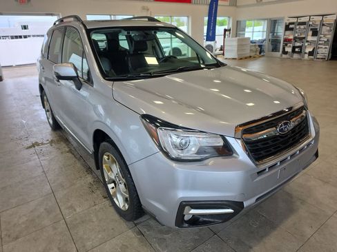 Used 2017 Subaru Forester 2.5i Touring AWD/4WD image 5