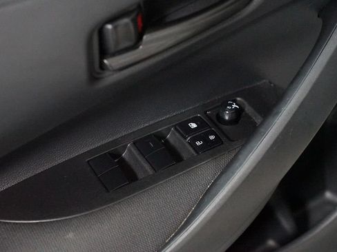 Used 2025 Toyota Corolla LE FWD image 28