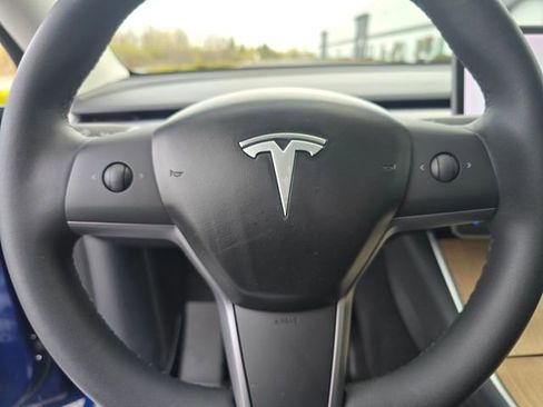 Used 2020 Tesla Model Y Performance image 21