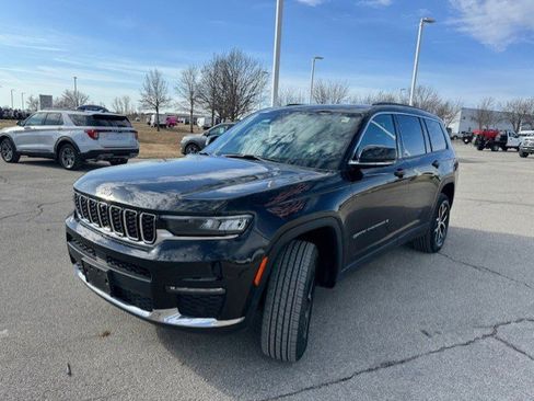 Used 2024 Jeep Grand Cherokee L Limited w/ Luxury Tech Group II image 3
