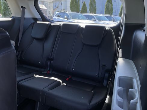 Used 2024 Kia Carnival SX FWD image 22