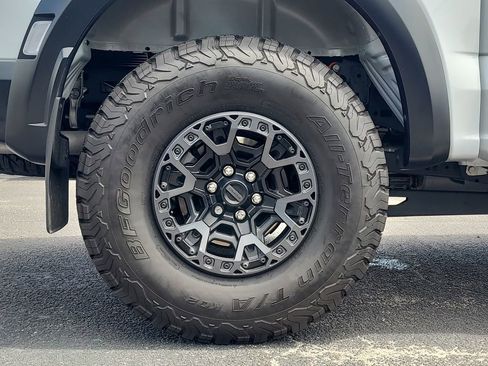 Certified 2025 Ford F150 Raptor AWD/4WD image 5