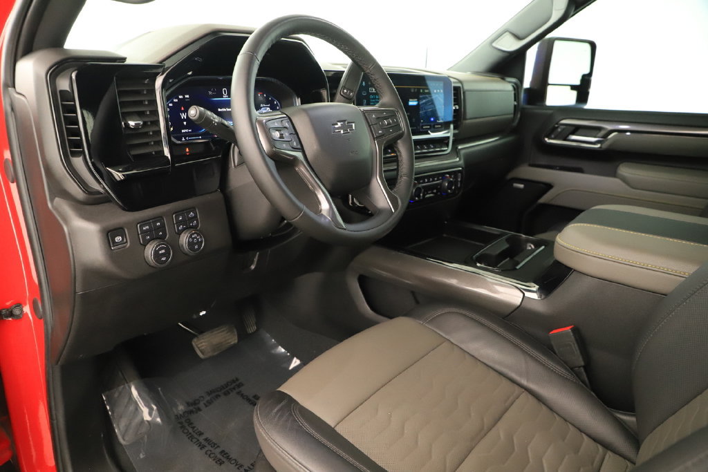 Used 2025 Chevrolet Silverado 2500 ZR2 AWD/4WD image 15