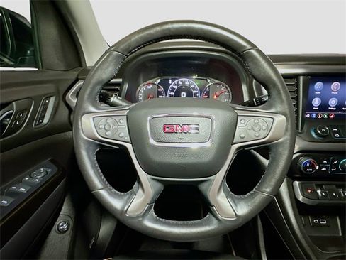 Used 2022 GMC Acadia AT4 w/ Technology Package image 10