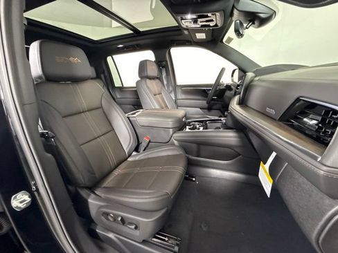 New 2026 Chevrolet Suburban High Country AWD/4WD image 33