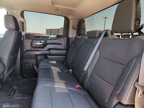 Used 2019 Chevrolet Silverado 1500 LT w/ Convenience Package AWD/4WD image 5