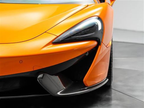 Used 2017 McLaren 570S image 11