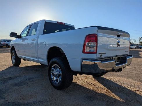 Used 2022 RAM 2500 Big Horn w/ Cold Weather Group image 6