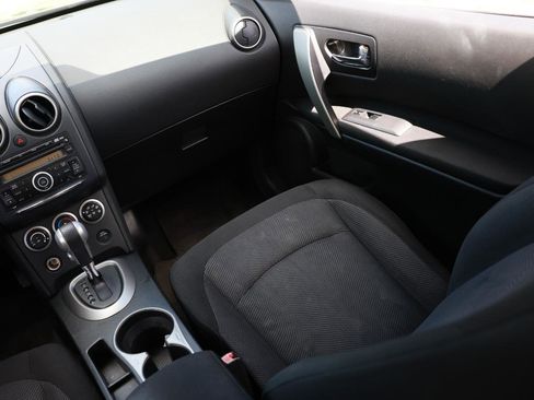 Used 2011 Nissan Rogue S AWD/4WD image 22