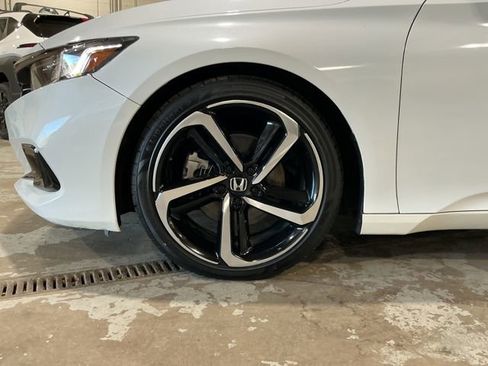 Used 2022 Honda Accord Sport image 26