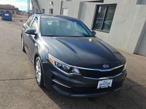 Used 2016 Kia Optima LX image 2