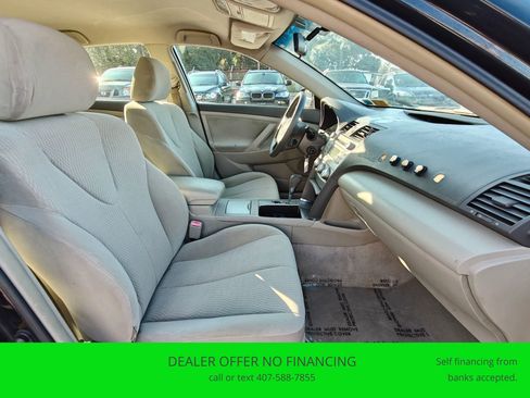 Used 2010 Toyota Camry LE image 16