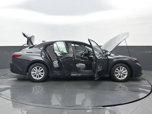 New 2026 Toyota Camry LE FWD image 18