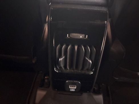 Used 2023 Jeep Compass Latitude image 31