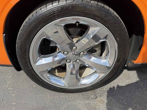 Used 2012 Dodge Challenger SXT Plus RWD image 8