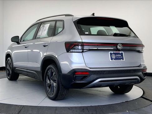 Used 2025 Volkswagen Taos S FWD image 3