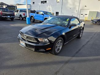 Used 2011 Ford Mustang Premium w/ Comfort Pkg video 1