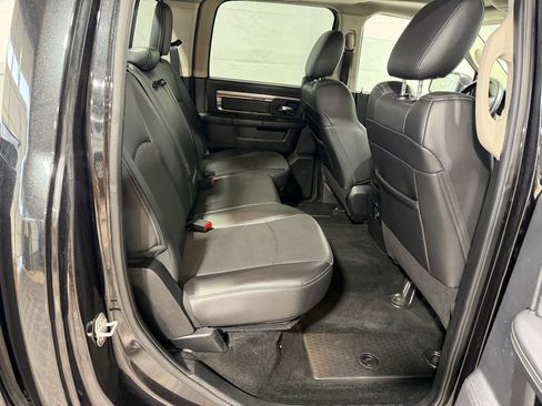 Used 2015 RAM 1500 Sport w/ Black Ram 1500 Sport Group AWD/4WD image 13