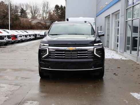 New 2025 Chevrolet Suburban Premier w/ Sun And Tow Package image 5