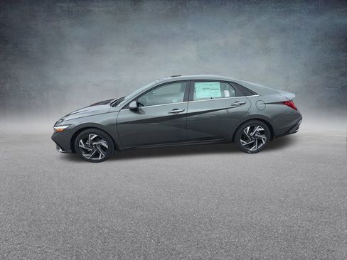 New 2025 Hyundai Elantra Limited image 12