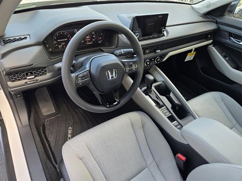 New 2025 Honda Accord SE image 19