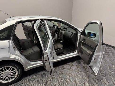 Used 2008 Ford Focus SE image 19