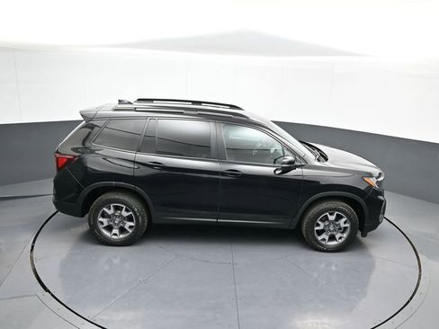Certified 2022 Honda Passport TrailSport image 37