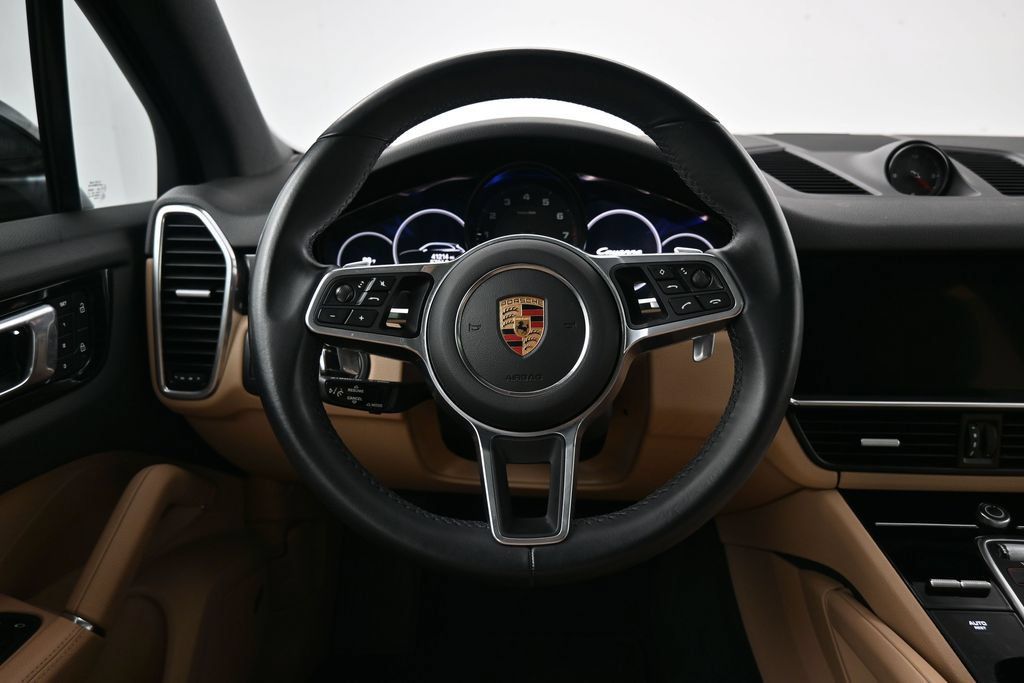 Certified 2022 Porsche Cayenne Platinum Edition AWD/4WD image 13