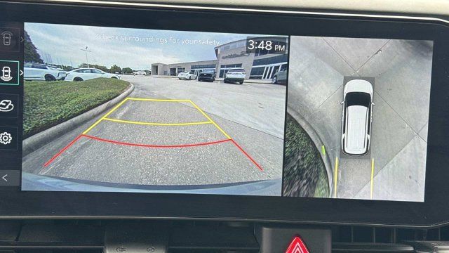 Used 2025 Kia Carnival SX FWD image 28