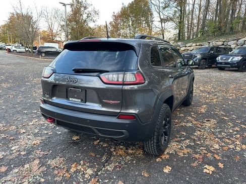 Used 2019 Jeep Cherokee Trailhawk w/ Cold Weather Group image 5